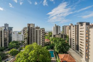 Image 9 - 216878