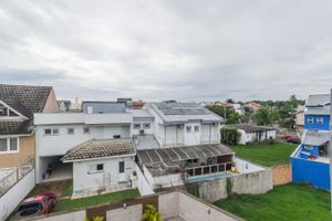 Image 20 - 216881