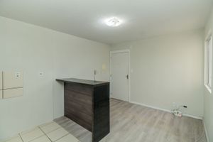 Image 3 - 216899