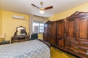 Image 11 - 216950