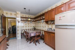 Image 16 - 216950