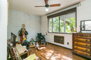 Image 4 - 216958