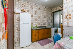Image 14 - 216958