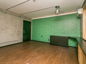 Image 5 - 216991