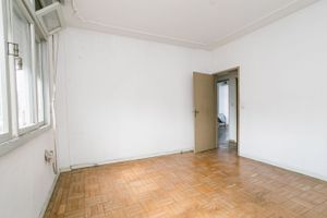 Image 10 - 216994
