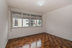 Image 7 - 217028