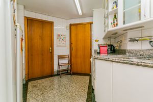 Image 35 - 217079
