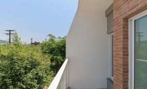 Image 44 - 217198