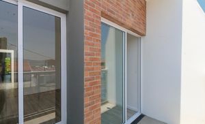 Image 62 - 217198
