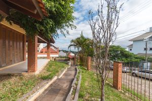Image 26 - 217211