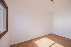 Image 16 - 217249