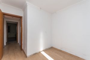 Image 14 - 217255