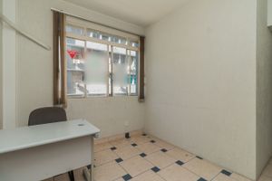 Image 14 - 217382