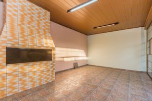 Image 31 - 217409