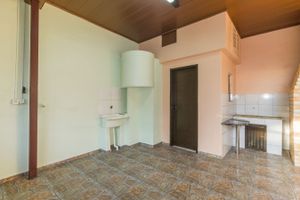 Image 37 - 217409