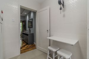 Image 17 - 217583