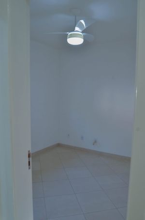 Image 33 - 217622