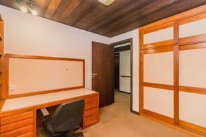 Image 32 - 217640