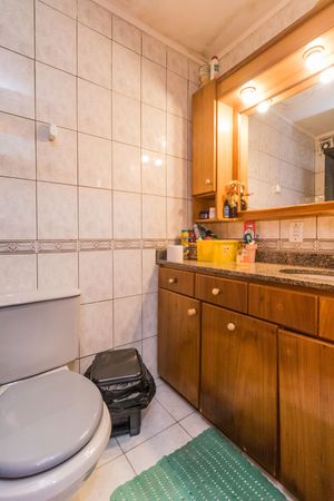 Image 8 - 217646