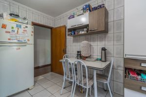 Image 24 - 217646