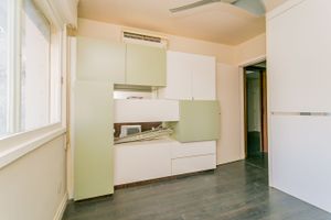 Image 13 - 217673