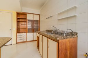 Image 16 - 217682