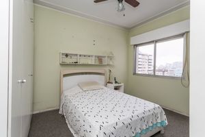 Image 19 - 217687