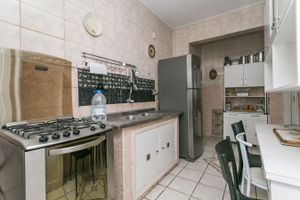 Image 24 - 217687