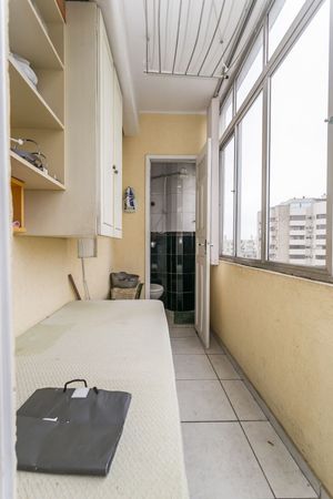 Image 28 - 217687