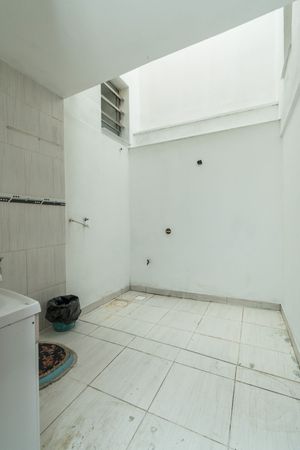 Image 21 - 217694