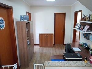 Image 17 - 217729