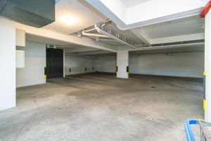 Image 35 - 217761