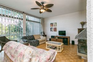 Image 4 - 217805