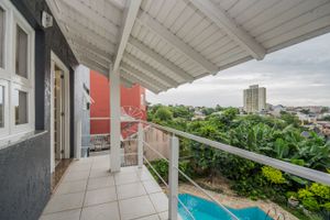 Image 8 - 217812