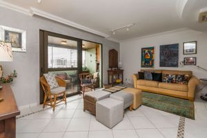Image 3 - 217833