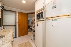 Image 22 - 217833