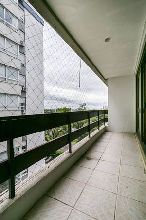 Image 4 - 217938