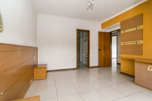 Image 9 - 217938