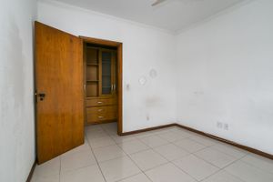 Image 21 - 217938