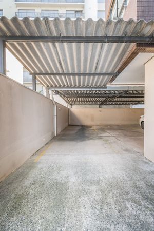 Image 35 - 217957