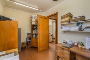 Image 8 - 217988