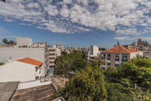 Image 11 - 217988