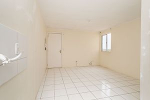 Image 15 - 217995