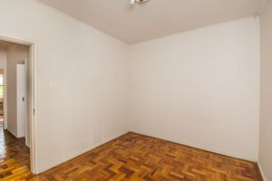 Image 11 - 218001