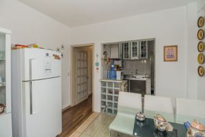 Image 30 - 218053