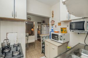 Image 34 - 218053