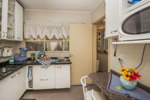 Image 24 - 218097