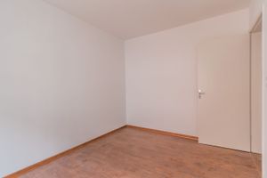 Image 10 - 218159
