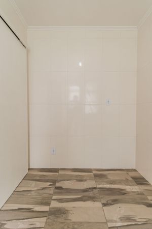 Image 17 - 218159