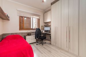 Image 13 - 218220